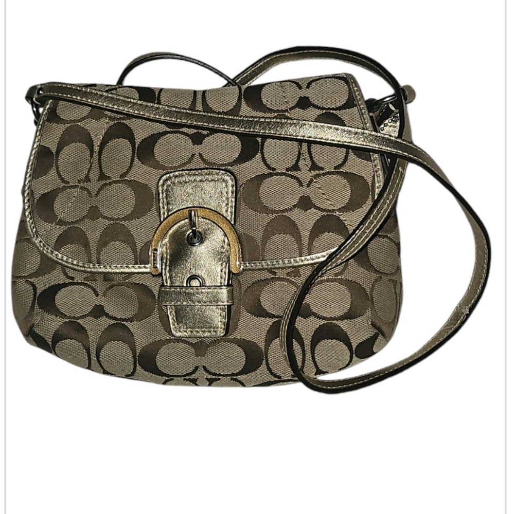 Small coach signature crossbody h7"xw9" EUC